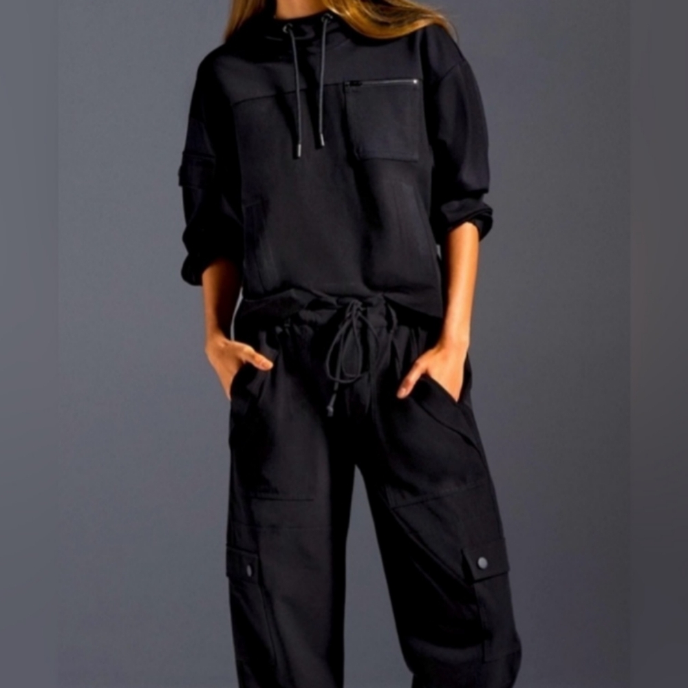 CABI Quantum SET Hoodie and Cargo pants Sz M NWOT